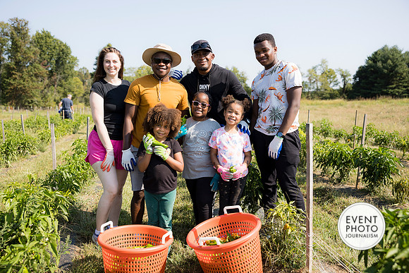 0325__9-14-24-Chartis-Federal-Corporate-Family-Day-JK-Farm-Purceville-Virginia-EventPhotojournalism-event-photographers