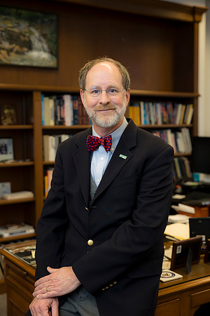10512-19-24_USGS_David-Applegate-Professional-Headshot-Photographers-EventPhotojournalism-photography
