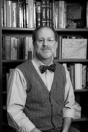 1812-19-24_USGS_David-Applegate-Professional-Headshot-Photographers-EventPhotojournalism-photography
