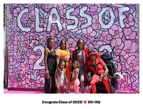 0271__8-12-22_Rainbow-Graduation-Class-2022_XQ