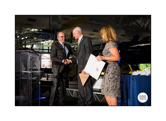 0827_10-11-22_NOBLIS-Retirement_Party-Udvar-Hazy-Center-EventPhotojournalism-event-photographers-Virginia