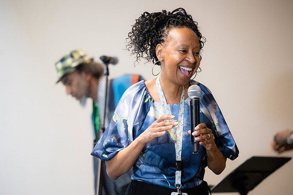 0381H_3-29-25_Smithsonian-Museum-of-African-Art-Cheikh-Ibra-Fam-Concert-Event-Photojournalism