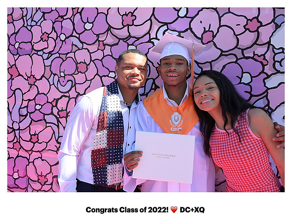 0200__8-12-22_Rainbow-Graduation-Class-2022_XQ