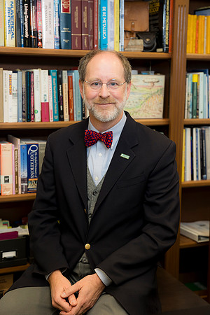 7512-19-24_USGS_David-Applegate-Professional-Headshot-Photographers-EventPhotojournalism-photography