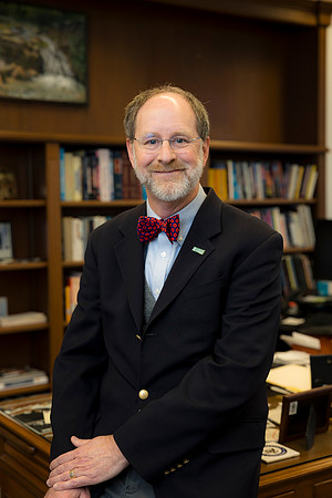 11112-19-24_USGS_David-Applegate-Professional-Headshot-Photographers-EventPhotojournalism-photography