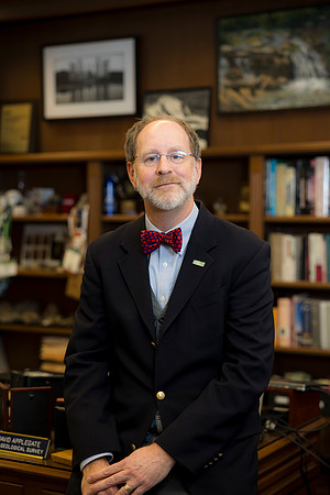 7912-19-24_USGS_David-Applegate-Professional-Headshot-Photographers-EventPhotojournalism-photography
