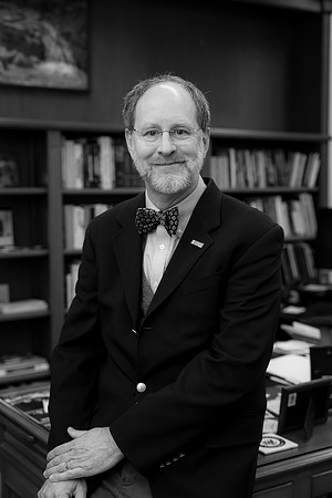 10412-19-24_USGS_David-Applegate-Professional-Headshot-Photographers-EventPhotojournalism-photography