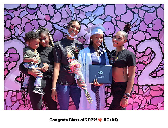 0207__8-12-22_Rainbow-Graduation-Class-2022_XQ