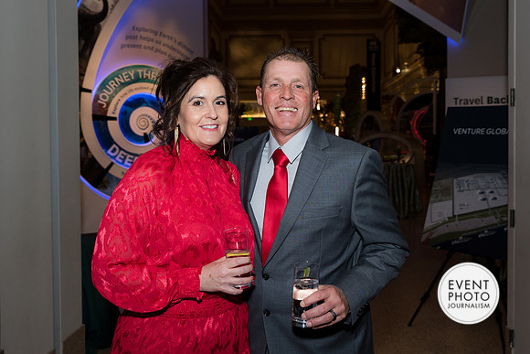 0252__12-8-22_Venture-Global-Holiday-Party-National-Museum-of-Natural-History-Washington-DC-EventPhotojournalism-event-photographers