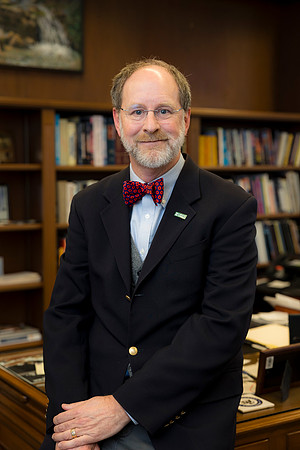 10112-19-24_USGS_David-Applegate-Professional-Headshot-Photographers-EventPhotojournalism-photography
