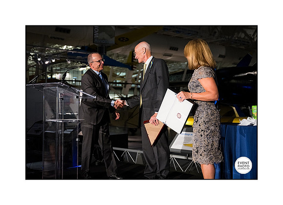 0824_10-11-22_NOBLIS-Retirement_Party-Udvar-Hazy-Center-EventPhotojournalism-event-photographers-Virginia