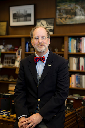 8112-19-24_USGS_David-Applegate-Professional-Headshot-Photographers-EventPhotojournalism-photography