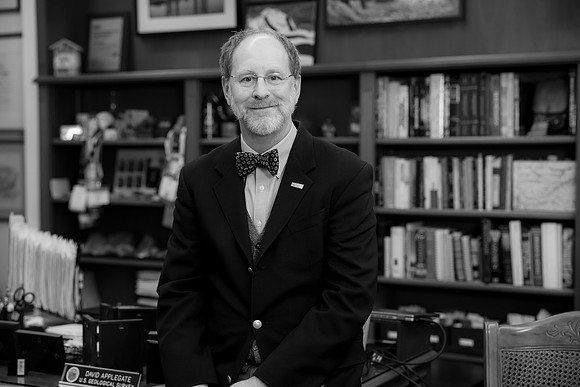 9012-19-24_USGS_David-Applegate-Professional-Headshot-Photographers-EventPhotojournalism-photography