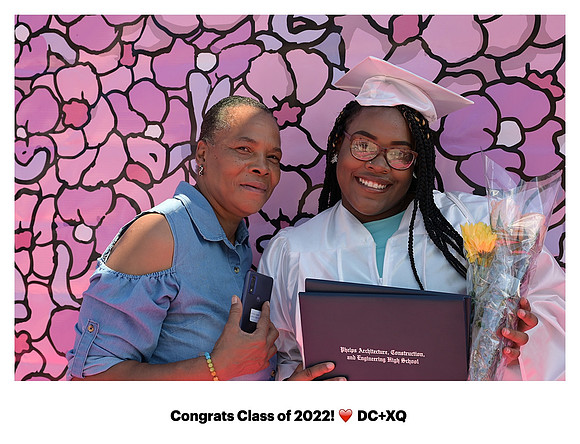 0192__8-12-22_Rainbow-Graduation-Class-2022_XQ