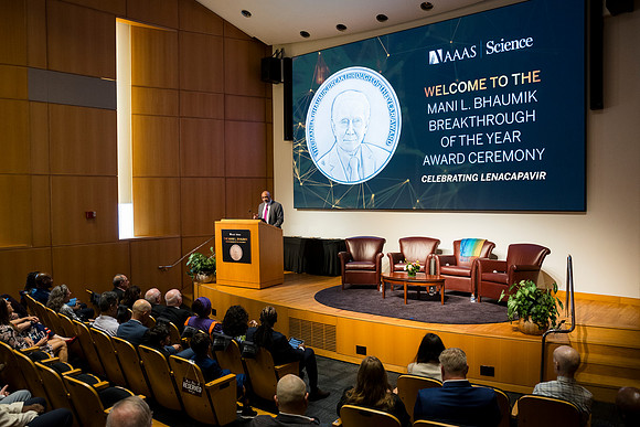 0148__6-5-25_AAAS-2025-Mani-L-Bhaumik-Breakthough-Award-Washington-DC-Event-Photojournalism-photography