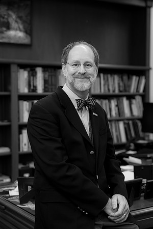 12412-19-24_USGS_David-Applegate-Professional-Headshot-Photographers-EventPhotojournalism-photography