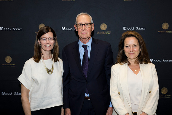 0104__6-5-25_AAAS-2025-Mani-L-Bhaumik-Breakthough-Award-Washington-DC-Event-Photojournalism-photography