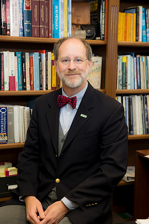 5712-19-24_USGS_David-Applegate-Professional-Headshot-Photographers-EventPhotojournalism-photography