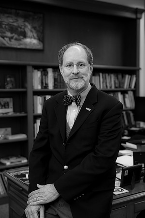 11012-19-24_USGS_David-Applegate-Professional-Headshot-Photographers-EventPhotojournalism-photography