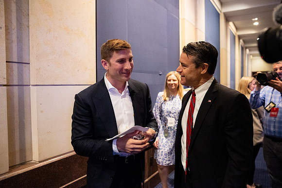 0156_5-1-24_HILL-and-Valley-US-Capitol-Eventphotojournalism-event-Photographers