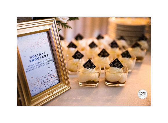 0296__12-3-22__Event_Verisign-Holiday-Party-Udvar-Hazy-Center-EventPhotojournalism-event-photographers-Virginia