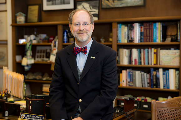 8912-19-24_USGS_David-Applegate-Professional-Headshot-Photographers-EventPhotojournalism-photography