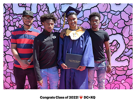 0061__8-12-22_Rainbow-Graduation-Class-2022_XQ