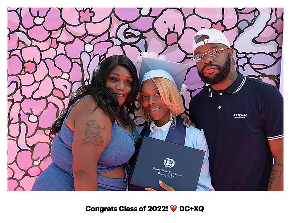 0135__8-12-22_Rainbow-Graduation-Class-2022_XQ