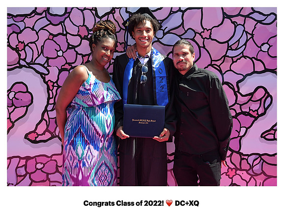 0116__8-12-22_Rainbow-Graduation-Class-2022_XQ