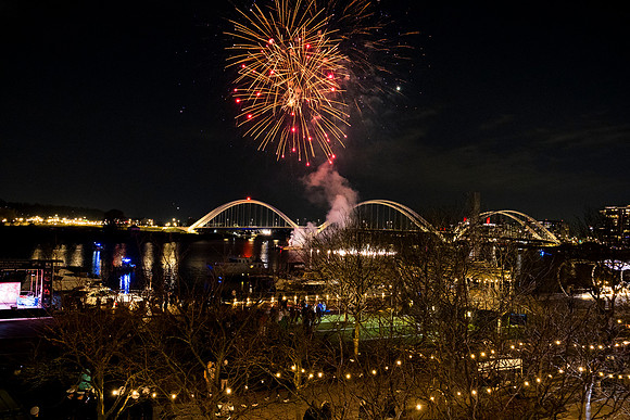 0154__12-13-24_Bain-Company-Holiday-Party-District-Winery-EventPhotojournalism-photography