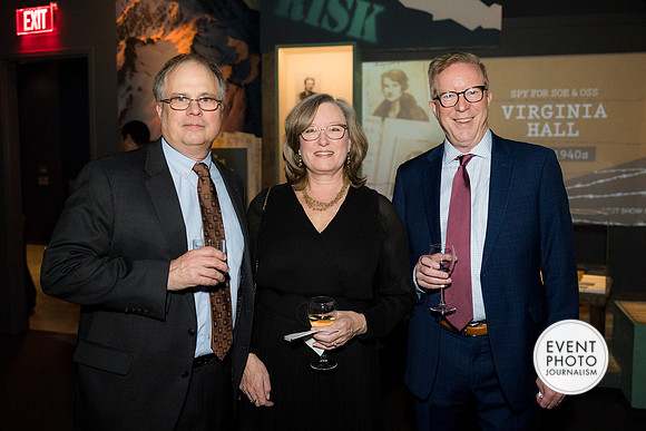 0098__2-1-25_Ernst-Young-LLP-Spy-Museum-Washington-DC-event-photographers-Event-Photo-journalism