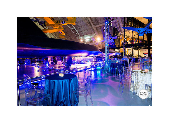 0110__12-3-22__Event_Verisign-Holiday-Party-Udvar-Hazy-Center-EventPhotojournalism-event-photographers-Virginia