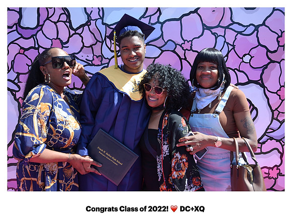 0068__8-12-22_Rainbow-Graduation-Class-2022_XQ