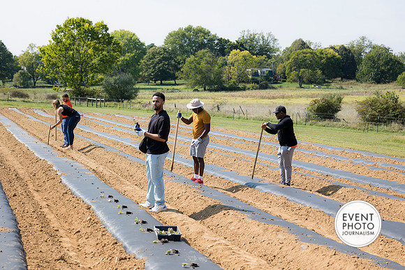 0406__9-14-24-Chartis-Federal-Corporate-Family-Day-JK-Farm-Purceville-Virginia-EventPhotojournalism-event-photographers
