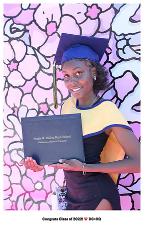 0257__8-12-22_Rainbow-Graduation-Class-2022_XQ