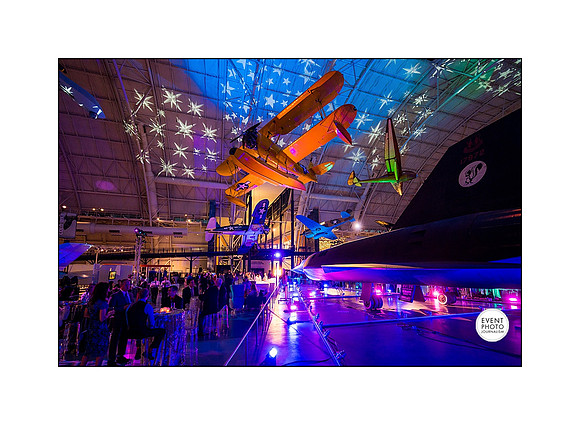 0199__12-3-22__Event_Verisign-Holiday-Party-Udvar-Hazy-Center-EventPhotojournalism-event-photographers-Virginia