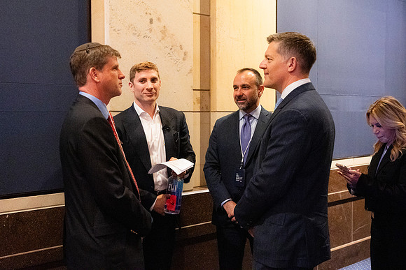 0326_5-1-24_HILL-and-Valley-US-Capitol-Eventphotojournalism-event-Photographers