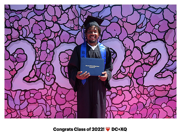 0169__8-12-22_Rainbow-Graduation-Class-2022_XQ
