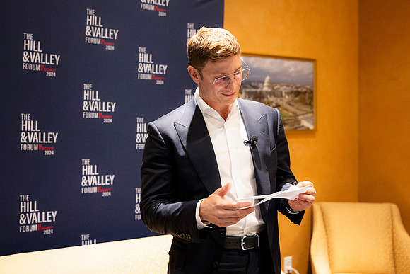 0377_5-1-24_HILL-and-Valley-US-Capitol-Eventphotojournalism-event-Photographers