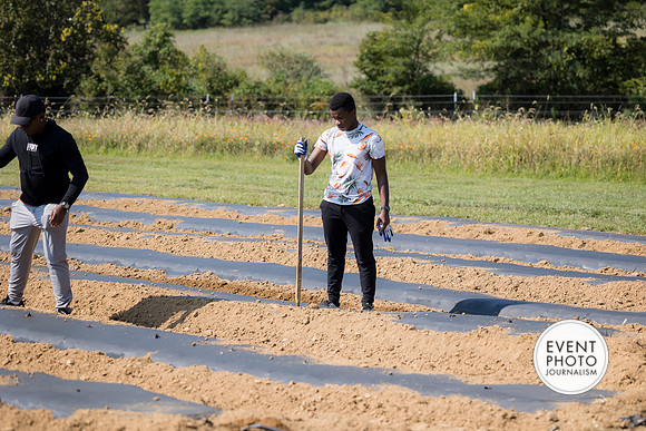 0391__9-14-24-Chartis-Federal-Corporate-Family-Day-JK-Farm-Purceville-Virginia-EventPhotojournalism-event-photographers