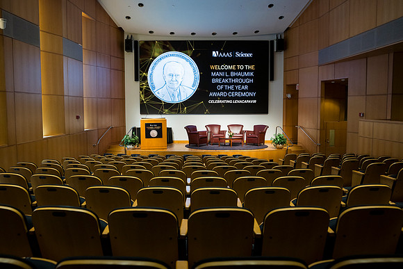 0047__6-5-25_AAAS-2025-Mani-L-Bhaumik-Breakthough-Award-Washington-DC-Event-Photojournalism-photography