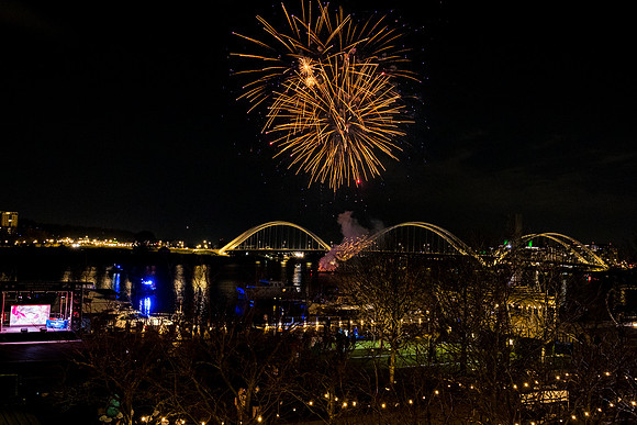0148__12-13-24_Bain-Company-Holiday-Party-District-Winery-EventPhotojournalism-photography