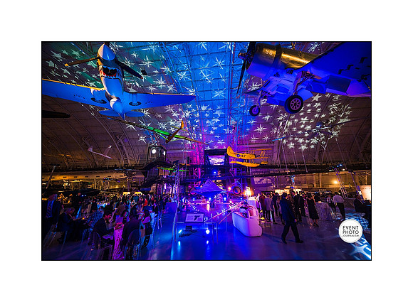 0189__12-3-22__Event_Verisign-Holiday-Party-Udvar-Hazy-Center-EventPhotojournalism-event-photographers-Virginia