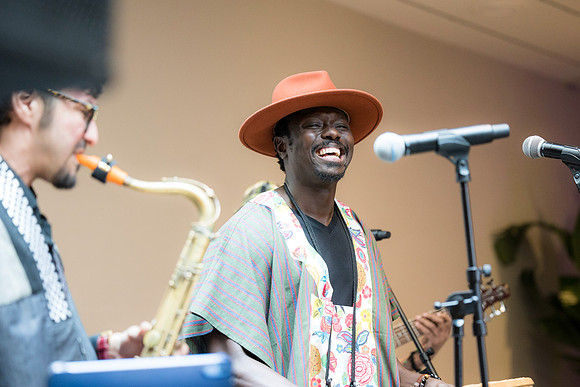 0016H_3-29-25_Smithsonian-Museum-of-African-Art-Cheikh-Ibra-Fam-Concert-Event-Photojournalism