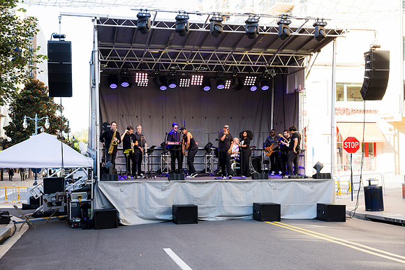 0251__8-22-25_Access-DMC_Fleet-Street-Block-Party-National-Harbor-Maryland-Event-Photojournalism-event-photography