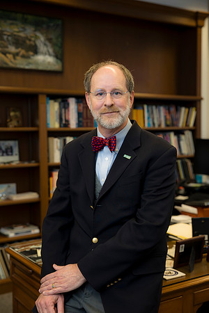 10912-19-24_USGS_David-Applegate-Professional-Headshot-Photographers-EventPhotojournalism-photography