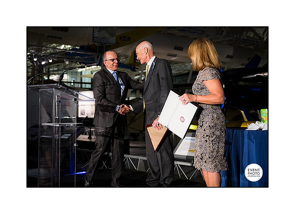 0825_10-11-22_NOBLIS-Retirement_Party-Udvar-Hazy-Center-EventPhotojournalism-event-photographers-Virginia