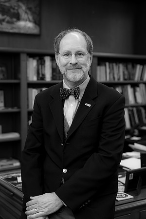 10212-19-24_USGS_David-Applegate-Professional-Headshot-Photographers-EventPhotojournalism-photography