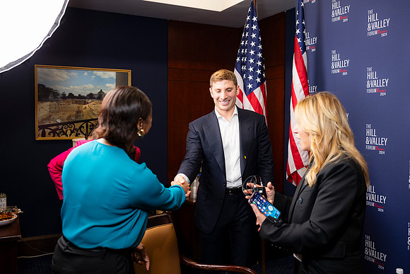 0340_5-1-24_HILL-and-Valley-US-Capitol-Eventphotojournalism-event-Photographers