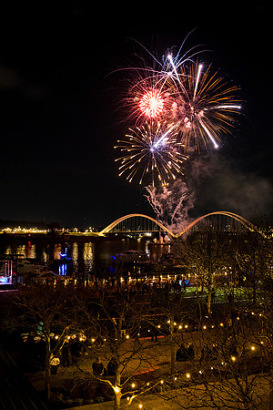 0168__12-13-24_Bain-Company-Holiday-Party-District-Winery-EventPhotojournalism-photography